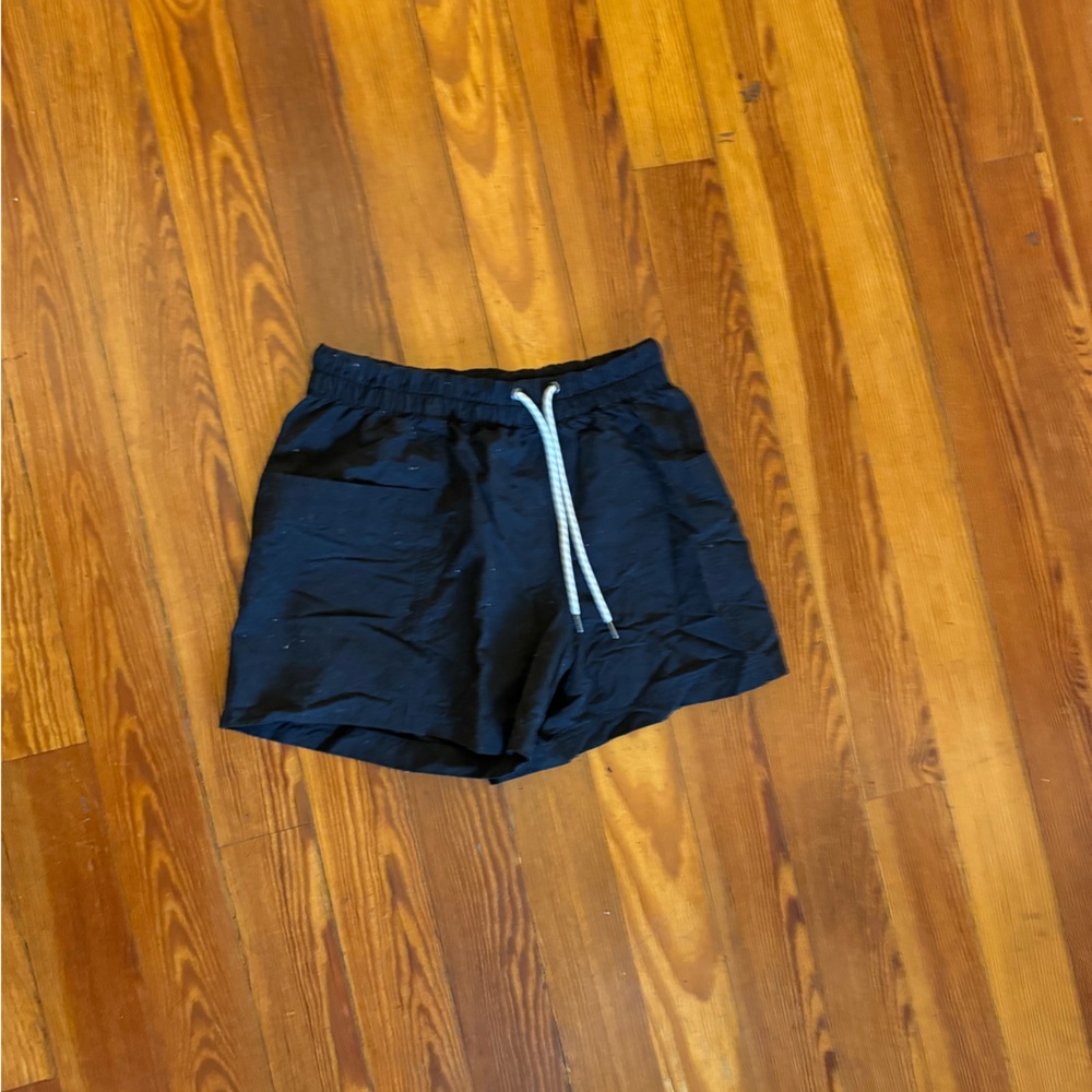 XS Vuori Athletic Shorts